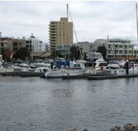Glenelg Lake Holiday Apartment Accommodation - Tourism Hervey Bay