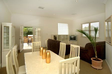Michelle's Garden Apartments - Hervey Bay Accommodation 2