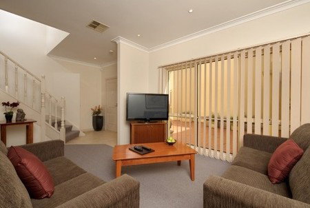 Apartments At Kew - Hervey Bay Accommodation 1