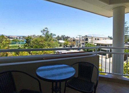 Budds Beach Apartments - Hervey Bay Accommodation 1