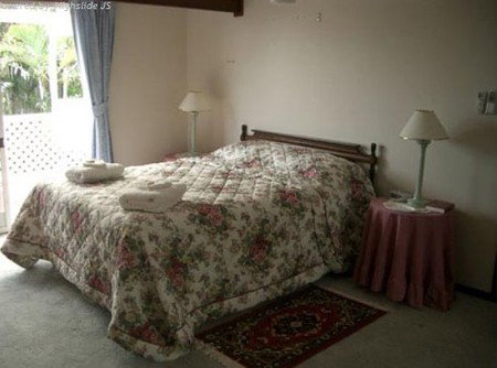 Ainslie Manor BandB - Hervey Bay Accommodation 5