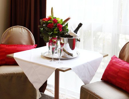 Econo Lodge City Star - Hervey Bay Accommodation 1