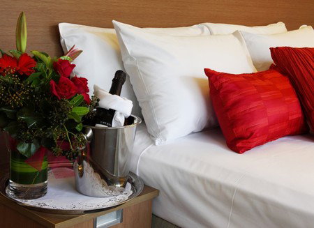 Econo Lodge City Star - Hervey Bay Accommodation 2