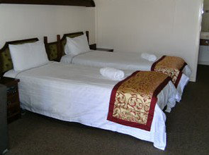 Molly Morgan Motor Inn - Hervey Bay Accommodation 3