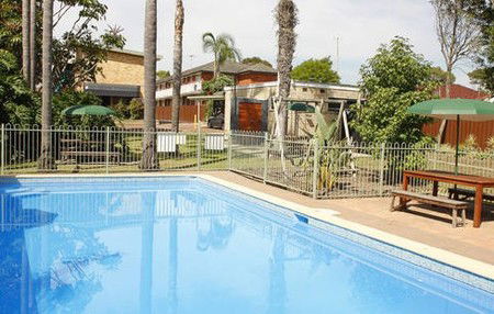 Cronulla Motor Inn - Hervey Bay Accommodation 0