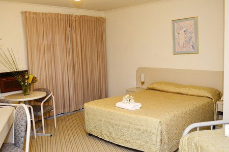 Bankstown Motel 10 - Hervey Bay Accommodation 3