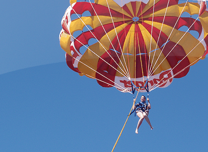 Parasailing At Mill Point - Hervey Bay Accommodation 0