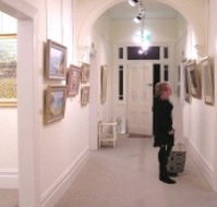 Australian Guild of Realist Artists - Hervey Bay Accommodation