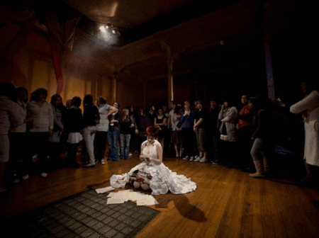 Zen Zen Zo Physical Theatre - Hervey Bay Accommodation 2