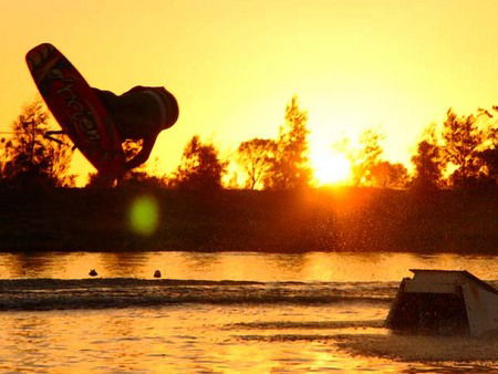 Bonney's WA Water Ski Park - Hervey Bay Accommodation 0