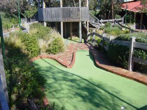 Spring Park Golf - Hervey Bay Accommodation 1