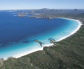 Lucky Bay - Tourism Hervey Bay 0