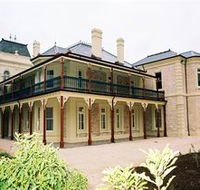 Auchendarroch House and Wallis Tavern - Hervey Bay Accommodation