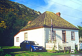 Joe Lyons Cottage - Tourism Hervey Bay 0
