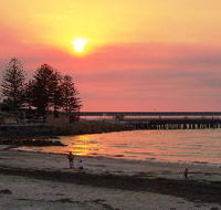 Wallaroo Jetty - Hervey Bay Accommodation