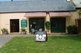 Richmond Tasting House - Tourism Hervey Bay 0