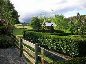 Wychwood Garden & Nursery - Tourism Hervey Bay 0