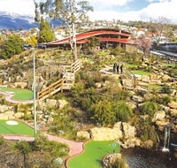 Putters Adventure Golf - Hervey Bay Accommodation