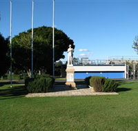 Oxley War Memorial - Hervey Bay Accommodation