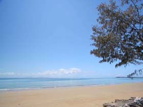 Blacks Beach QLD Hervey Bay Accommodation
