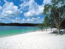 Lake McKenzie - Hervey Bay Accommodation 0