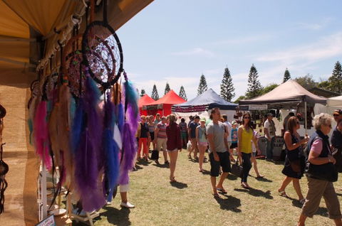 Coolangatta Beachfront Markets - Hervey Bay Accommodation 2