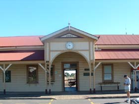 Maryborough Railway Station - Hervey Bay Accommodation 0