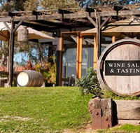 Saint Regis Winery Food  Wine Bar - Hervey Bay Accommodation