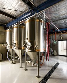Blackman's Brewery - Hervey Bay Accommodation 2