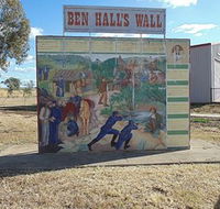 Ben Halls Wall - Hervey Bay Accommodation