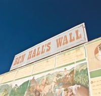 Ben Hall Wall - Hervey Bay Accommodation