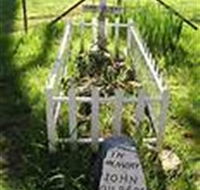 Johnny Gilberts Grave - Hervey Bay Accommodation