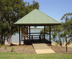 Canoe Point Beach And Parklands - Hervey Bay Accommodation 2