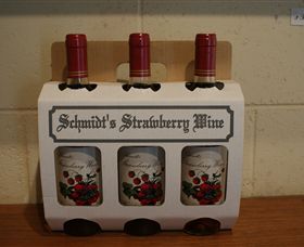 Schmidts Strawberry Winery - Hervey Bay Accommodation 4