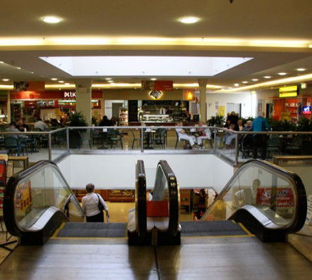 Castle Mall Shopping Centre - Hervey Bay Accommodation 2