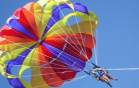 Port Stephens Parasailing - Tourism Hervey Bay 0