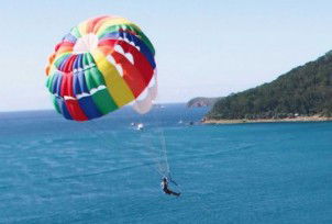 Port Stephens Parasailing - Tourism Hervey Bay 1