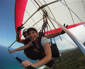 Hang Gliding Oz - Hervey Bay Accommodation 1