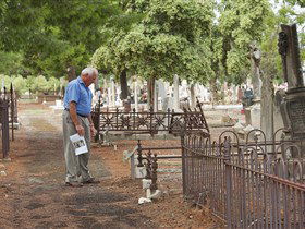 Stories Of The Everyday Interpretive Trail - West Terrace Cemetery - Hervey Bay Accommodation 2