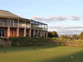 Glenelg Golf Club And Pinehill Bistro - Hervey Bay Accommodation 2