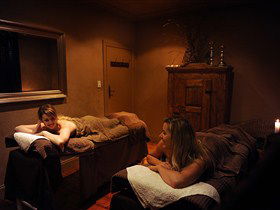Cocos Hair And Day Spa - Hervey Bay Accommodation 1
