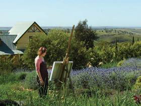 The Jonathan Art Centre - Hervey Bay Accommodation 1