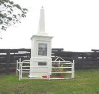 Evelyn Scrub War Memorial - Hervey Bay Accommodation