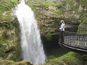 Cave Gardens - Hervey Bay Accommodation 2