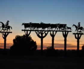 Long Paddock - Cobb Highway Touring Route - Tourism Hervey Bay 1