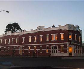 American Hotel - Hervey Bay Accommodation 2