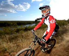 Narrandera Bike And Hike Track - Hervey Bay Accommodation 3