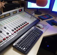 Peak Hill FM Community Radio Station - Hervey Bay Accommodation