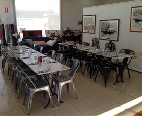 Blue Artz Gallery & Cafe - Tourism Hervey Bay 2
