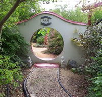 Black Dragon Gardens Wulong Yuan - Hervey Bay Accommodation